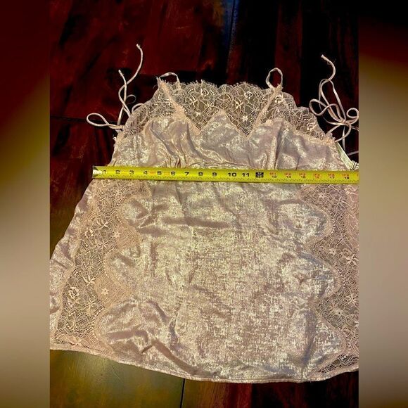 NWOT FP Intimately Shimmer on Cami Large - Picture 8 of 9